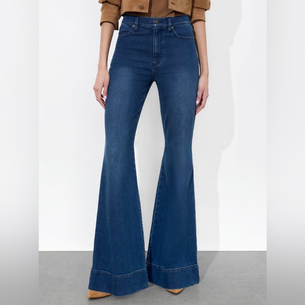 Alice + Olivia Beautiful High Rise Bell Jeans 27